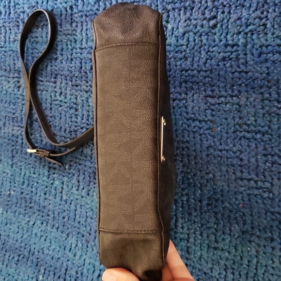 Michael Kors monogram crossbody leather bag, black, silver hardware - Picture 5 of 11